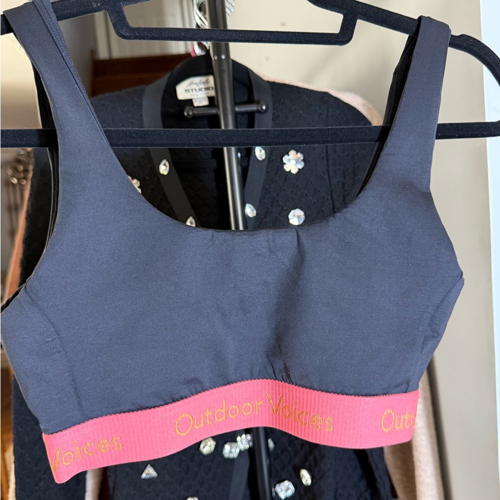 Outdoor Voices sports bra size Medium